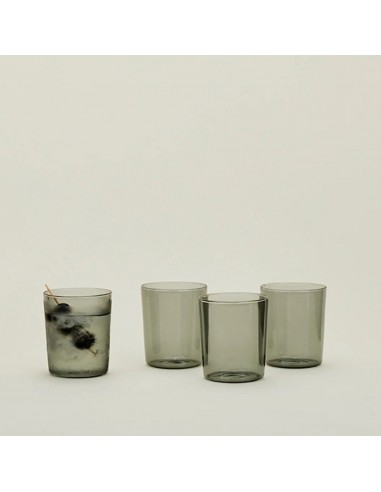 Medium Essential Glassware Set of 4 (Smoke) une grave pollution 